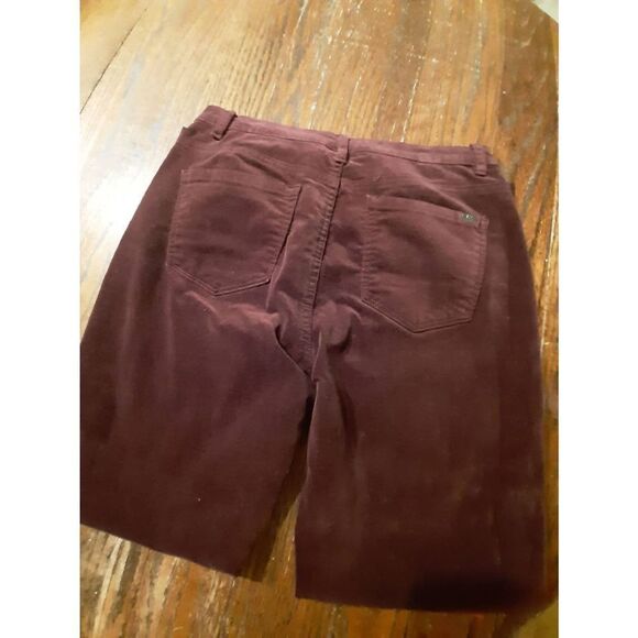 Size 10P DG2 Diane Gilman Burgandy Velour Soft Pants with Pockets Belt Loops - Picture 4 of 4